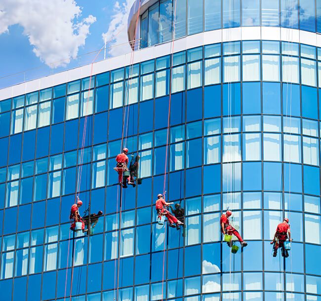 Nettoyage de facades d'immeubles